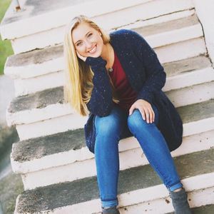 Meet your Posher, Abby